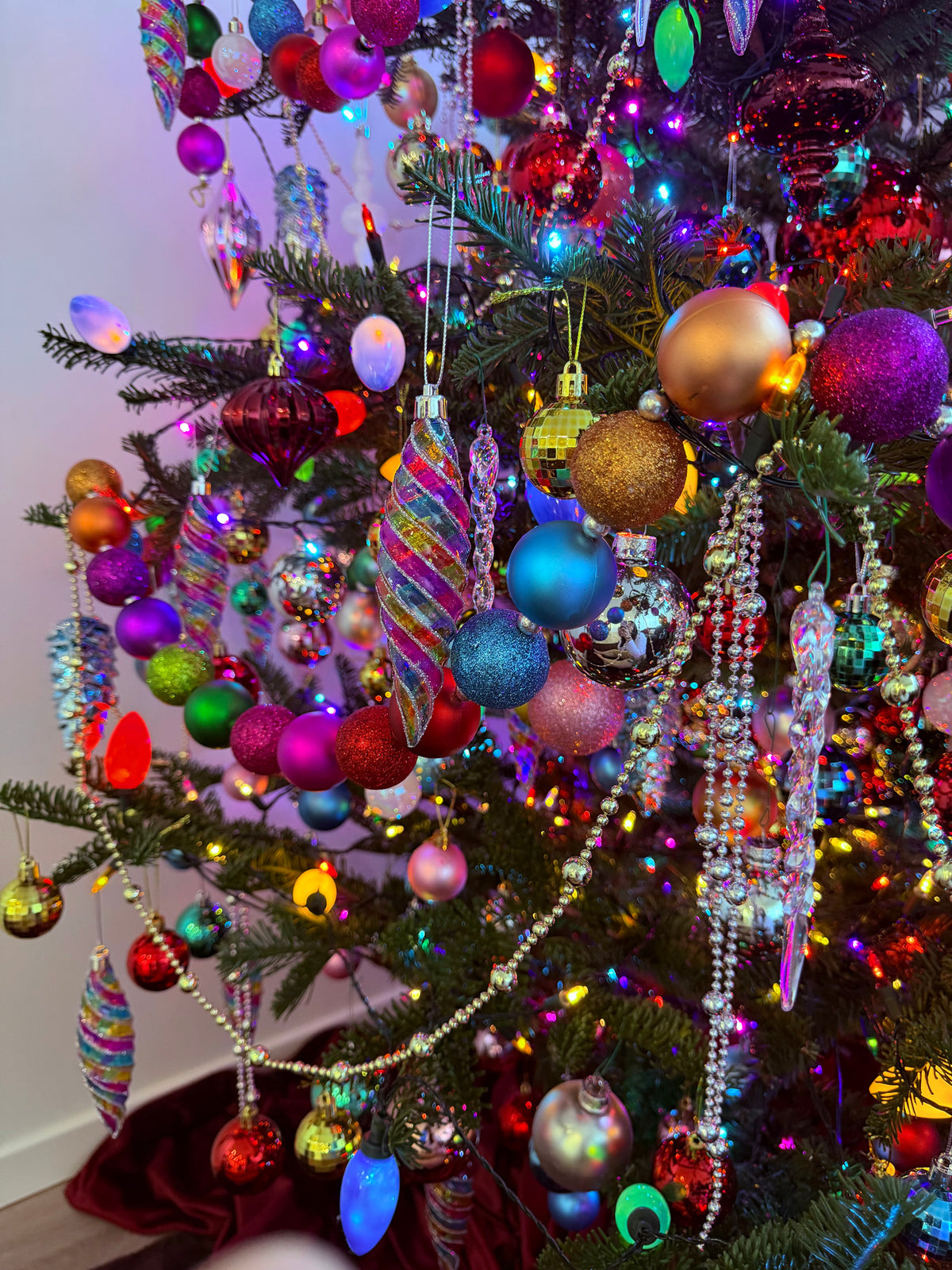 Retro Beaded Bauble Garland